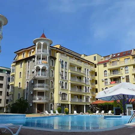 Bratanov In Summer Dreams شقة *